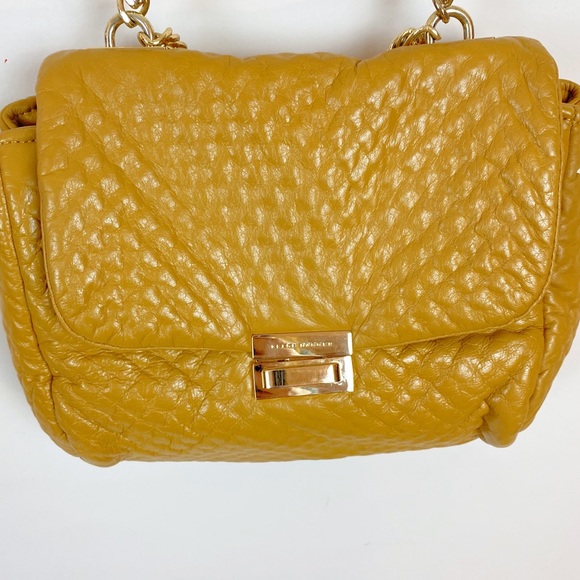 Kelsi Dagger - Picture 4 of 8